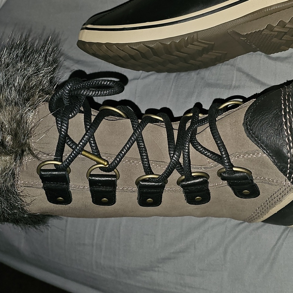 SOREL Nwts Womens Sz 9.5 Insulated/Waterproof Winter Boots. Gorgeous - Picture 9 of 15
